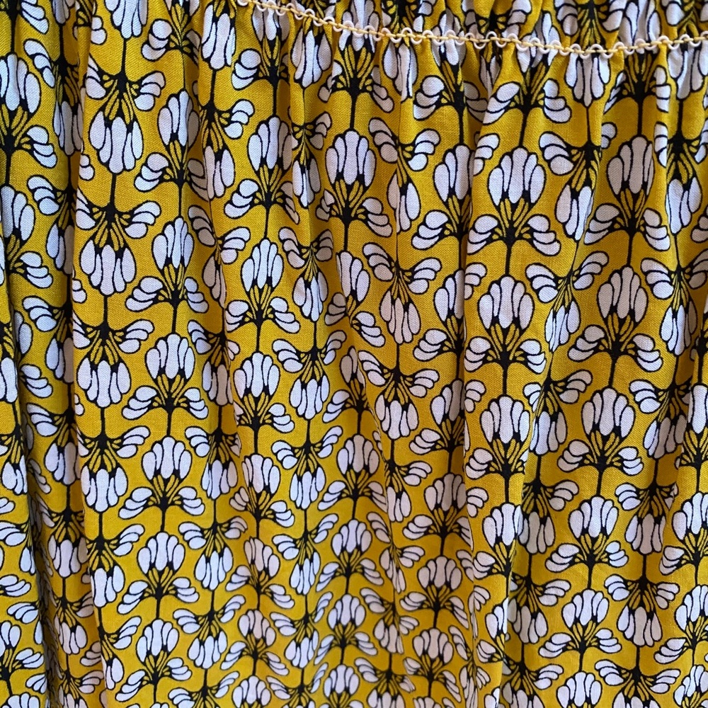 Max Studio Yellow / Gold and white peplum top - Picture 2 of 2